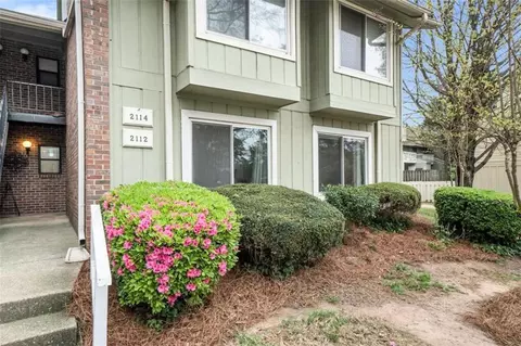 2112 Palmyra Dr, Marietta, GA 30067