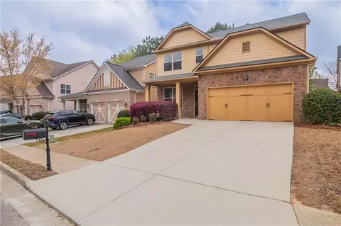 1498 Scenic Pines Dr, Lawrenceville, GA 30044