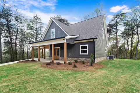 242 Mckelvey Cir, Taylorsville, GA 30178