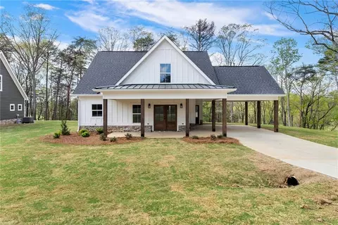 224 Mckelvey Cir, Taylorsville, GA 30178