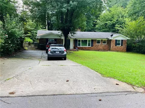 3727 Dial Dr, Stone Mountain, GA 30083