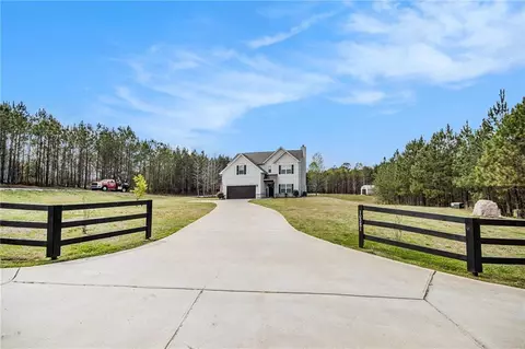 10281 Forrest Rd, Grantville, GA 30220