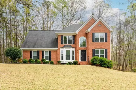 1885 Oak Wind Ln, Buford, GA 30519