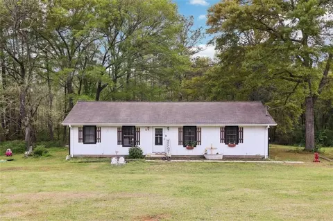 419 Fincher Rd, Covington, GA 30016