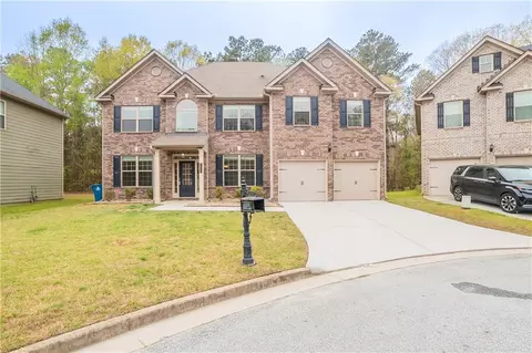 3443 Woodshade Dr, Loganville, GA 30052