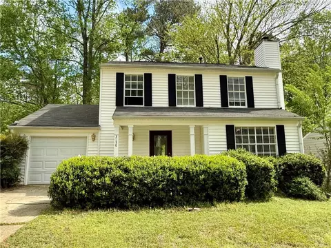 3150 Berkshire Manor Dr, Alpharetta, GA 30022