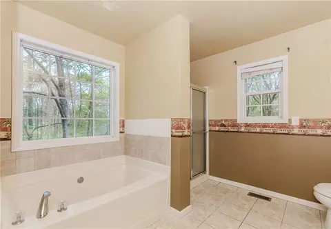 Bath - 3643 Flat Run Dr, Bethlehem, GA 30620 photo 2 of 3