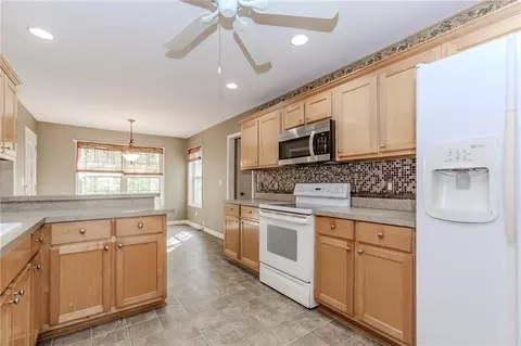 Kitchen - 3643 Flat Run Dr, Bethlehem, GA 30620 photo 1 of 4