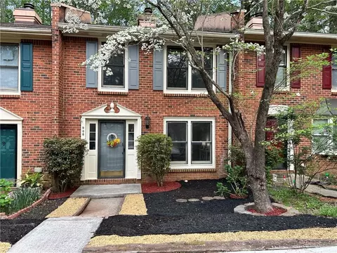 908 Chippendale Ln, Norcross, GA 30093
