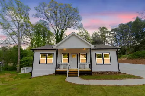 5469 Helen Pl SW, Mableton, GA 30126
