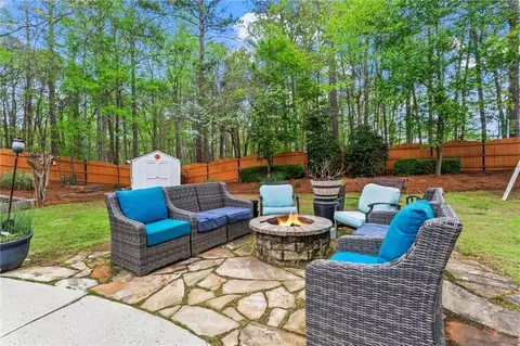 Exterior - 904 Beaumont Ct, Canton, GA 30114 photo 8 of 10