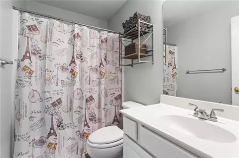 Bath - 904 Beaumont Ct, Canton, GA 30114 photo 3 of 3