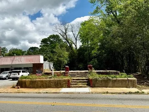 2426 2nd St, Macon, GA 31206