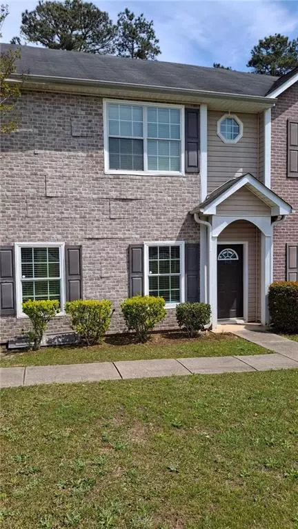 8628 Thomas Rd, Riverdale, GA 30274