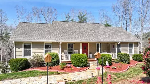 314 Miner Pt, Clarkesville, GA 30523