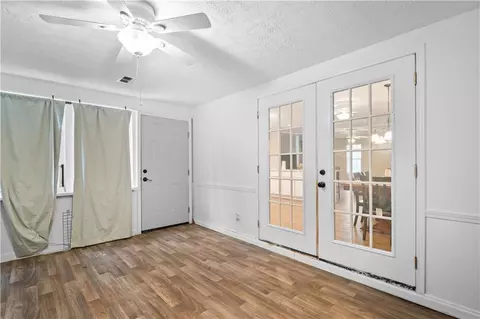 Entry Way - 205 Quail Trl, Cornelia, GA 30531 photo 2 of 3