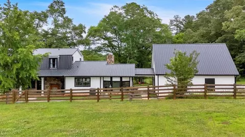 85 Carroll Slough Rd, Kingston, GA 30145