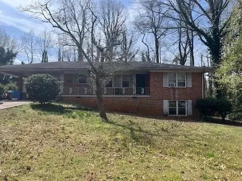 2333 Oakridge Ct, Decatur, GA 30032