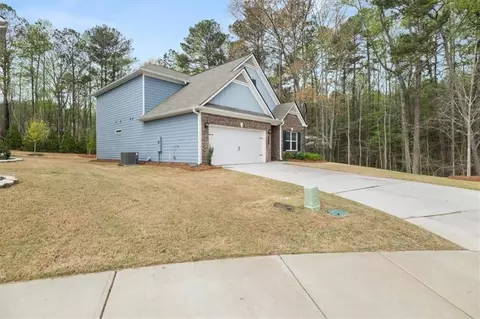 Exterior - 1037 Devon Dr, Acworth, GA 30102 photo 2 of 5