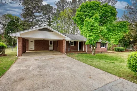 1311 Maple St SE, Conyers, GA 30013