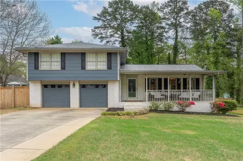 1337 Frontier Trl, Sugar Hill, GA 30518