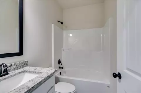 Bath - 1765 Harmony Rd, Temple, GA 30179 photo 5 of 5