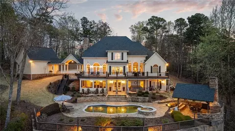 377 Winfield Blf, Dawsonville, GA 30534
