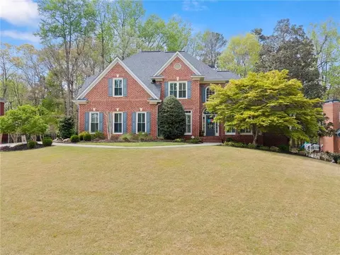 1870 Chattahoochee Run Dr, Suwanee, GA 30024