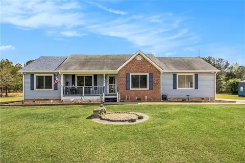 41 Twin Oaks Trl, Williamson, GA 30292