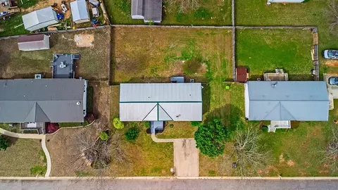 View/Area - 302 Arrlington Bnd, Byron, GA 31008 photo 2 of 2