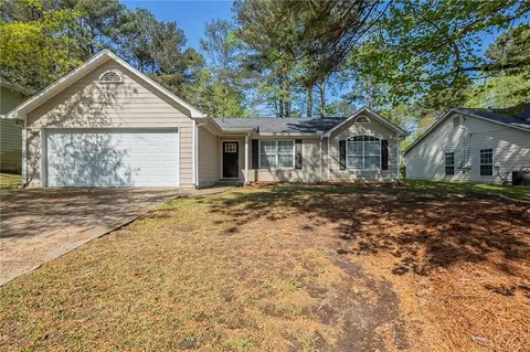 6520 Emerald Pointe Cir, Atlanta, GA 30349