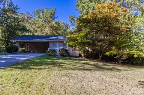 8596 Timberlane Dr, Douglasville, GA 30134