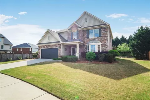 Exterior - 415 Eldridge Dr, Suwanee, GA 30024 photo 2 of 8