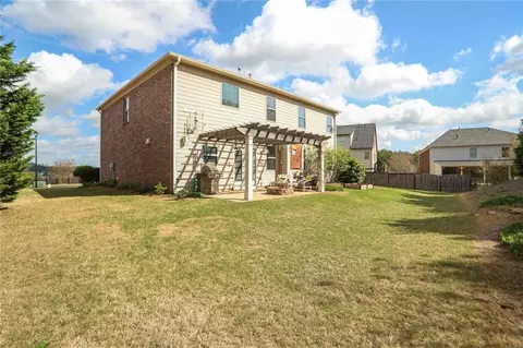 Exterior - 415 Eldridge Dr, Suwanee, GA 30024 photo 7 of 8