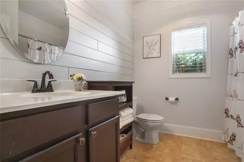 Bath - 415 Eldridge Dr, Suwanee, GA 30024 photo 1 of 2