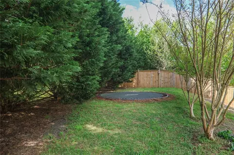 Exterior - 415 Eldridge Dr, Suwanee, GA 30024 photo 6 of 8
