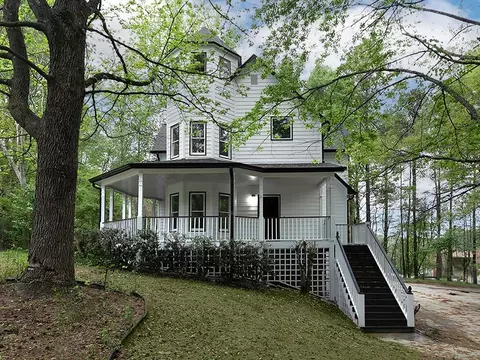7965 Tower Dr, Douglasville, GA 30134