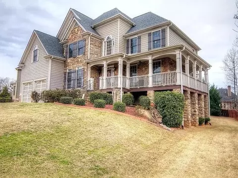 5610 Hollowbrooke Ln, Acworth, GA 30101
