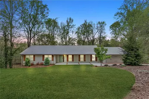 2248 Skyline Dr, Gainesville, GA 30501