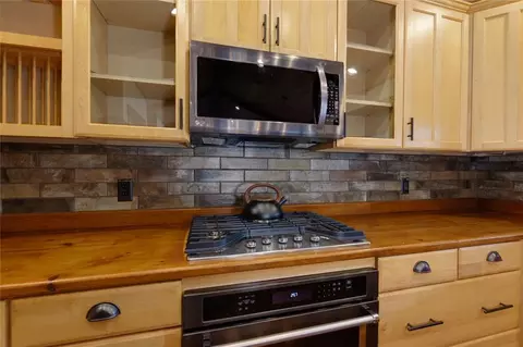 Kitchen - 56 Bee Tree Ridge Dr, Jasper, GA 30143 photo 5 of 6