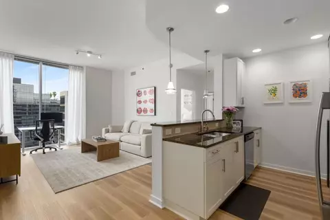 855 Peachtree St NE #2706, Atlanta, GA 30308