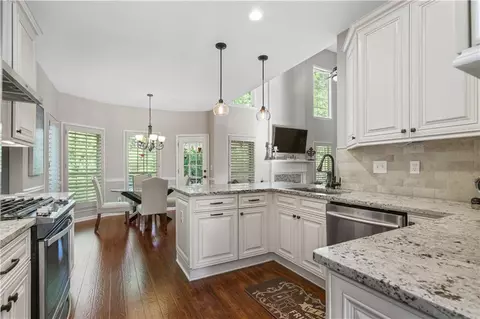 Kitchen - 155 Glenside Ln, Duluth, GA 30097 photo 1 of 6