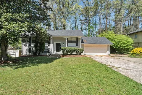 4590 Cedar Ridge Trl, Stone Mountain, GA 30083