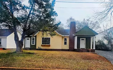 309 W Thompson St W, Thomaston, GA 30286