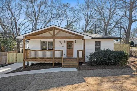 984 Manor Dr SE, Smyrna, GA 30080
