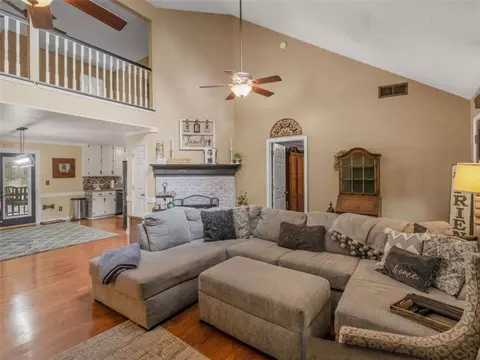 219 Riverbrook Ct, Mcdonough, GA 30252 photo 8