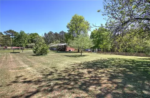 Exterior - 300 Mini Rd SE, Rydal, GA 30171 photo 15 of 18
