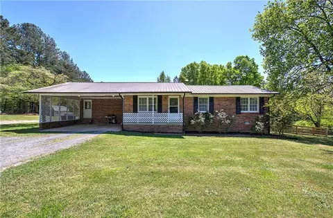 300 Mini Rd SE, Rydal, GA 30171
