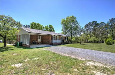 Exterior - 300 Mini Rd SE, Rydal, GA 30171 photo 11 of 18