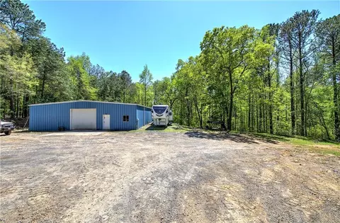 Exterior - 300 Mini Rd SE, Rydal, GA 30171 photo 9 of 18